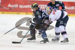 DEL - Eishockey - ERC Ingolstadt - EHC Red Bull München - Patrick Köppchen (#55 ERC Ingolstadt) - Samson Jerome (#17 München) - Saison 2015/2016 - Foto: Meyer Jürgen