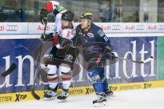 DEL - Eishockey - ERC Ingolstadt - Kölner Haie - Saison 2015/2016 - Benedikt Schopper (#11 ERC Ingolstadt) mit einem Check gegen die Bande - Johannes Salmonsson (#7 Köln) - Foto: Meyer Jürgen