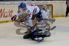 DEL - Eishockey - ERC Ingolstadt - Adler Mannheim - Saison 2015/2016 - Martin Davidek (#12 ERC Ingolstadt) - Endras Denis (#44 Mannheim) - Raedeke Brent (#93 Mannheim) - Foto: Jürgen Meyer