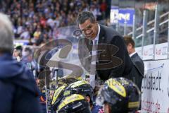 DEL - Eishockey - ERC Ingolstadt - Grizzlys Wolfsburg - Saison 2015/2016 - Manny Viveiros (Trainer ERC Ingolstadt) - Foto: Jürgen Meyer