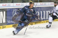 DEL - Eishockey - ERC Ingolstadt - Thomas Sabo Ice Tigers - Saison 2015/2016 - Brian Lebler (#7 ERC Ingolstadt) mit dem 3:0 Führungstreffer - Jubel - Foto: Meyer Jürgen