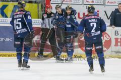 DEL - Eishockey - ERC Ingolstadt - Adler Mannheim - Saison 2015/2016 - Brandon Buck (#9 ERC Ingolstadt) mit dem 1:0 Führungstreffer - jubel - Benedikt Kohl (#34 ERC Ingolstadt) - Patrick McNeill (#2 ERC Ingolstadt) - John Laliberte (#15 ERC Ingolstadt) - 