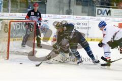 DEL - Eishockey - ERC Ingolstadt - Adler Mannheim - Saison 2015/2016 - Danny Irmen (#19 ERC Ingolstadt) - Emery Raymond Torwart(#30 Mannheim) - Foto: Meyer Jürgen
