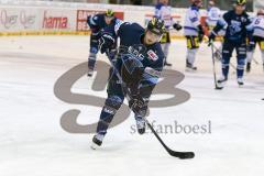 DEL - Eishockey - ERC Ingolstadt - Schwenninger Wild Wings - Saison 2015/2016 - John Laliberte (#15 ERC Ingolstadt) beim warm machen - Foto: Jürgen Meyer