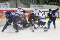 DEL - Eishockey - ERC Ingolstadt - EHC Red Bull München - Thomas Greilinger (#39 ERC Ingolstadt) - Brian Lebler (#7 ERC Ingolstadt) - Samson Jerome (#17 München) - Saison 2015/2016 - Foto: Meyer Jürgen