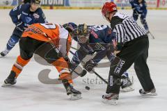 DEL - Eishockey - ERC Ingolstadt - Grizzlys Wolfsburg - Saison 2015/2016 - Brandon Buck (#9 ERC Ingolstadt) beim Bully - Foto: Meyer Jürgen