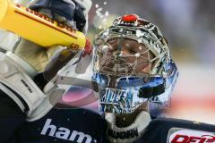 DEL - Eishockey - ERC Ingolstadt - Grizzlys Wolfsburg - Saison 2015/2016 - Timo Pielmeier (#51 ERC Ingolstadt) - Maske von Timo Pielmeier (#51 ERC Ingolstadt) -  Foto: Jürgen Meyer