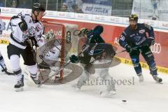 DEL - Eishockey - ERC Ingolstadt - Thomas Sabo Ice Tigers - Saison 2015/2016 - Martin Davidek (#12 ERC Ingolstadt) - Andreas Jenike Torwart (29 Ice Tigers) - Thomas Pielmeier (#50 ERC Ingolstadt) - Foto: Meyer Jürgen