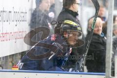 DEL - Eishockey - ERC Ingolstadt - Kölner Haie - Saison 2015/2016 - Brian Lebler (#7 ERC Ingolstadt) auf der Strafbank - Foto: Meyer Jürgen