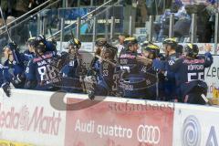 DEL - Eishockey - ERC Ingolstadt - Kölner Haie - Saison 2015/2016 - Die Mannschaft freut sich nach dem 3:2 Führungstreffer von Tomas Kubalik (#81 ERC Ingolstadt) - Foto: Meyer Jürgen
