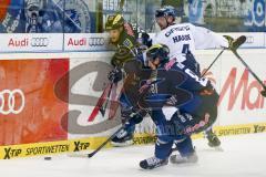 DEL - Eishockey - ERC Ingolstadt - Eisbären Berlin - Saison 2015/2016 - Petr Taticek (#17 ERC Ingolstadt) - Tomas Kubalik (#81 ERC Ingolstadt) - Haase Henry (#4 Berlin) - Foto: Jürgen Meyer