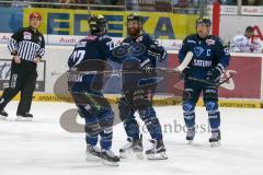 DEL - Eishockey - ERC Ingolstadt - Eisbären Berlin - Saison 2015/2016 - Salcido Brian (#22 ERC Ingolstadt) - Thomas Pielmeier (#50 ERC Ingolstadt)  mit dem 1:0 Führungstreffer - Jubel - Foto: Meyer Jürgen