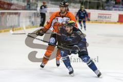 DEL - Eishockey - ERC Ingolstadt - Grizzlys Wolfsburg - Saison 2015/2016 - Tomas Kubalik (#81 ERC Ingolstadt) - Krupp Björn (#44 Wolfsburg) - Foto: Jürgen Meyer