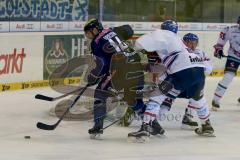 DEL - Eishockey - ERC Ingolstadt - Adler Mannheim - Saison 2015/2016 - Dustin Friesen (#14 ERC Ingolstadt) - Riefers Philip (#9 Mannheim) - Foto: Jürgen Meyer