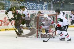 DEL - Eishockey - ERC Ingolstadt - Kölner Haie - Saison 2015/2016 - Patrick McNeill (#2 ERC Ingolstadt) - Gustaf Wesslau Torwart (#29 Köln) - Andreas Falk (#71 Köln) - Foto: Meyer Jürgen