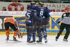 DEL - Eishockey - ERC Ingolstadt - Grizzlys Wolfsburg - Saison 2015/2016 - John Laliberte (#15 ERC Ingolstadt) trifft zum 1:0 Führungstreffer John Laliberte (#15 ERC Ingolstadt) - Brandon Buck (#9 ERC Ingolstadt) - Jubel - Foto: Meyer Jürgen