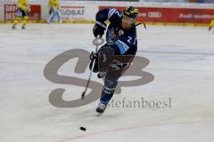 DEL - Eishockey - ERC Ingolstadt - Krefeld Pinguine - Saison 2015/2016 - Patrick McNeill (#2 ERC Ingolstadt) beim warm machen - Foto: Jürgen Meyer