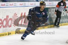 DEL - Eishockey - ERC Ingolstadt - Hamburg Freezers - Saison 2015/2016 - John Laliberte (#15 ERC Ingolstadt) - Foto: Meyer Jürgen