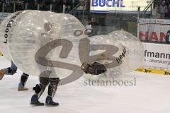 DEL - Eishockey - ERC Ingolstadt - Eisbären Berlin - Saison 2015/2016 - Loopyball in der Drittelpause - Foto: Meyer Jürgen