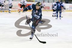 DEL - Eishockey - ERC Ingolstadt - Thomas Sabo Ice Tigers - Saison 2015/2016 - Brandon Buck (#9 ERC Ingolstadt) beim warm machen - Foto: Meyer Jürgen