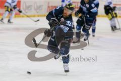 DEL - Eishockey - ERC Ingolstadt - Schwenninger Wild Wings - Saison 2015/2016 - Björn Barta (#33 ERC Ingolstadt) beim warm machen - Foto: Jürgen Meyer