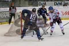 DEL - Eishockey - ERC Ingolstadt - Adler Mannheim - Saison 2015/2016 - Danny Irmen (#19 ERC Ingolstadt) - Endras Denis (#44 Mannheim) - Metropolit Glen (#50 Mannheim) - Foto: Jürgen Meyer