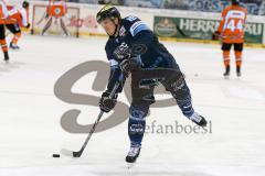 DEL - Eishockey - ERC Ingolstadt - Grizzlys Wolfsburg - Saison 2015/2016 - Jared Ross (#42 ERC Ingolstadt) beim warm machen - Foto: Jürgen Meyer