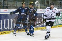 DEL - Eishockey - ERC Ingolstadt - Thomas Sabo Ice Tigers - Saison 2015/2016 - Brandon McMillan (ERC Ingolstadt) - Jared Ross (#42 ERC Ingolstadt) - Foto: Meyer Jürgen