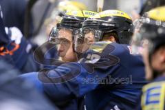 DEL - Eishockey - ERC Ingolstadt - Iserlohn Roosters - Saison 2015/2016 - Thomas Greilinger (#39 ERC Ingolstadt) - Petr Taticek (#17 ERC Ingolstadt) - Foto: Meyer Jürgen