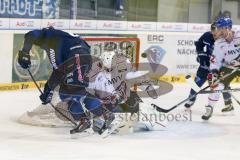 DEL - Eishockey - ERC Ingolstadt - Adler Mannheim - Saison 2015/2016 - Emery Raymond Torwart(#30 Mannheim) - Tomas Kubalik (#81 ERC Ingolstadt) - Foto: Meyer Jürgen