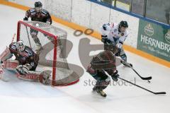 DNL2-Finale - ERC Ingolstadt - Jungpanther - Iserlohn Roosters -  Saison 2015/2016 - Voronov Thomas Weiss ERC Ingolstadt - Figge Justin Torwart Iserlohn - Foto: Meyer Jürgen