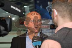 DEL - Eishockey - ERC Ingolstadt - Saison 2015/2016 - Pressekonferenz und Neuvorstellung des neuen Trainer Kurt Kleinendorst - ERCI Sportdirektor Jiri Ehrenberger - Foto: Markus Banai