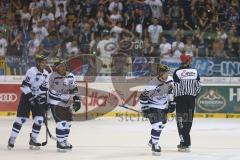 DEL - Eishockey - ERC Ingolstadt - Orli Znojmo - Saison 2015/2016 - Testspiel - Tor zum 2:2 Ausglöeich durch Alexander Barta (ERC 92) Jubel bei den Fans