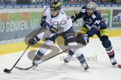 DEL - Eishockey - Eisbären Berlin - ERC Ingolstadt - Saison 2016/2017 - John Laliberte (#15 ERCI) - Barry Tallackson (#22 Berlin) - Foto: Meyer Jürgen