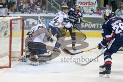 DEL - Eishockey - Eisbären Berlin - ERC Ingolstadt - Saison 2016/2017 - Timo Pielmeier Torwart (#51 ERCI) - Benedikt Kohl (#34 ERCI) - Florian Busch (#26 Berlin) - Foto: Meyer Jürgen