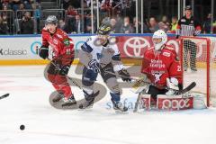 DEL - Eishockey - Kölner Haie - ERC Ingolstadt - Saison 2016/2017 - Christian Ehrhoff (10 Köln) Martin Buchwieser (ERC 16) Torwart Gustaf Wesslau (29 Köln)