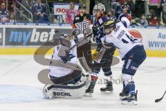 DEL - Eishockey - Eisbären Berlin - ERC Ingolstadt - Saison 2016/2017 - Timo Pielmeier Torwart (#51 ERCI) - Dustin Friesen (#14 ERCI) - Jamie MacQueen (#17 Berlin) - Foto: Meyer Jürgen