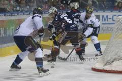 DEL - Eishockey - Eisbären Berlin - ERC Ingolstadt - Saison 2016/2017 - Martin Buchwieser (#16 ERCI) - Micki DuPont (#25 Berlin) - Maximilian Adam (#5 Berlin) - Foto: Meyer Jürgen