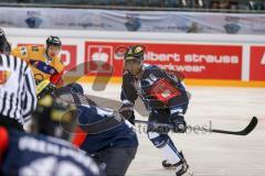 CHL- Eishockey - ERC Ingolstadt - Lukko Rauma - Saison 2016/2017 - John Laliberte (#15 ERCI) - Foto: Meyer Jürgen