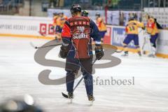 CHL- Eishockey - ERC Ingolstadt - Lukko Rauma - Saison 2016/2017 -Petr Taticek (#17 ERCI) mit Topscorer Trikot beim warm machen - Foto: Meyer Jürgen