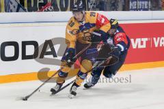 CHL- Eishockey - ERC Ingolstadt - Lukko Rauma - Saison 2016/2017 - Atte Makinen (Nr.20, Lukko Rauma) - Petr Pohl (#33 ERCI) - Foto: Meyer Jürgen