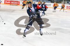 CHL- Eishockey - ERC Ingolstadt - Lukko Rauma - Saison 2016/2017 - Danny Irmen (#19 ERCI)beim warm machen -  Foto: Meyer Jürgen