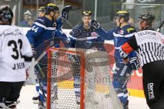 DEL - Eishockey - ERC Ingolstadt - Nürnberg Ice Tigers - Saison 2016/2017 - Jean-Francois Jacques (#44 ERCI) mit dem 1:0 Führungstreffer - Jochen Reimer Torwart(#32 Nürnberg) - Darryl Boyce (#10 ERCI)  - Jubel - Foto: Meyer Jürgen