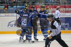 DEL - Eishockey - ERC Ingolstadt - Schwenninger Wild Wings - rechts Petr Pohl (ERC 33) trifft zum 1:0 Tor Jubel,