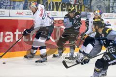 DEL - Eishockey - ERC Ingolstadt - EHC Red Bull München - Saison 2016/2017 - Danny Irmen (#19 ERCI) - #rb4# - Abeltshauser Konrad (#16 München) - Foto: Meyer Jürgen