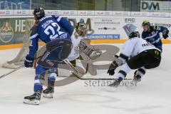 DEL - Eishockey - ERC Ingolstadt - Nürnberg Ice Tigers - Saison 2016/2017 - Brian Salcido (#22 ERCI) - Jochen Reimer Torwart(#32 Nürnberg) - David Elsner (#61 ERCI) - Foto: Meyer Jürgen