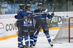 DEL - Eishockey - ERC Ingolstadt - Straubing Tigers - Saison 2016/2017 - Danny Irmen (#19 ERCI) mit dem 1:0 Führungstreffer - Pätzold Dimitri Torwart (#32 Straubing) Jubel - Benedikt Kohl (#34 ERCI) - Jean-Francois Jacques (#44 ERCI) - Foto: Meyer Jürgen