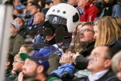 DEL - Eishockey - ERC Ingolstadt - Straubing Tigers - Saison 2016/2017 - Maskottchen Xaver auf der Tribüne - Foto: Meyer Jürgen