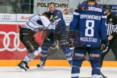 DEL - Eishockey - ERC Ingolstadt - Schwenninger Wild Wings - Saison 2016/2017 - Benedikt Schopper (#11 ERCI) -  71 Jerome Samson (Schwenninger Wild Wings) im Zweikampf - Boxkampf - Foto: Meyer Jürgen