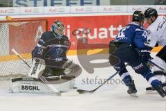 DEL - Eishockey - ERC Ingolstadt - Nürnberg Ice Tigers - Saison 2016/2017 - Timo Pielmeier Torwart (#51 ERCI) - Dustin Friesen (#14 ERCI) - Yasin Ehliz (#42 Nürnberg) - Foto: Meyer Jürgen